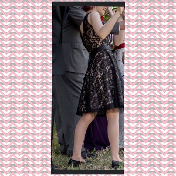 NWT David’s Bridal Black Lace with ribbon - Picture 6 of 7